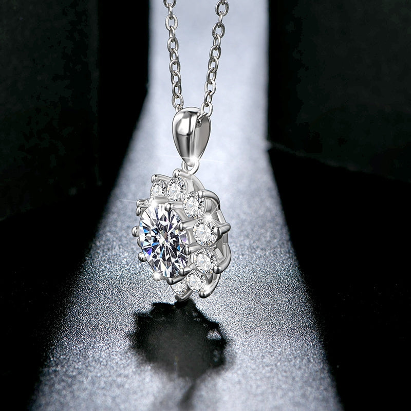 prata esterlina 925, joias de luxo, semi joias de luxo, colar em prata 925, Colar Feminino com Pingente de Moissanite 2ct em Prata - Pacjni